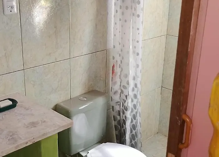 Acomodação com café da manhã  Pucrs *