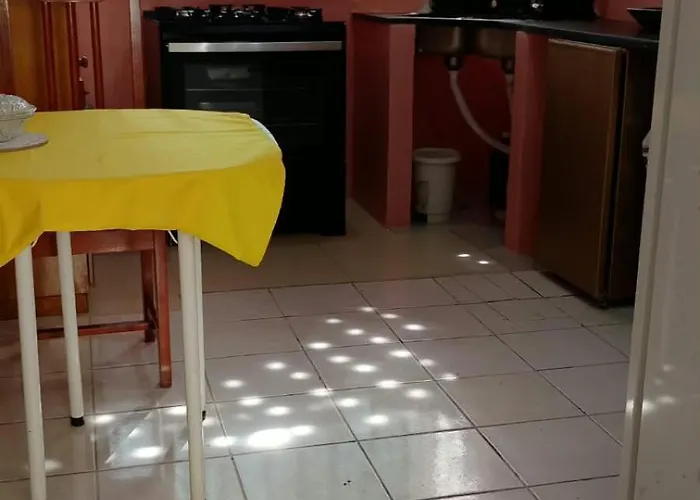 Pucrs Acomodação com café da manhã  *